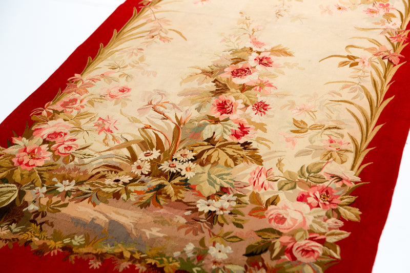 Tapiz Aubusson de lujo. Diseño floral clásico. Hecho a mano. Añade elegancia a cualquier habitación.